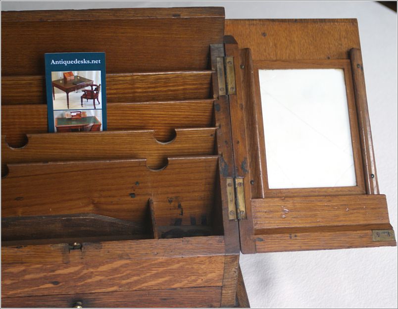 7017 Interior with Removable Slate